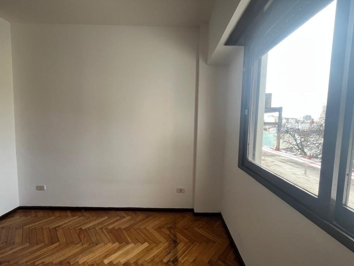 Foto de Se Alquila departamento 2 ambientes con Baulera en el Barrio de Almagro., imagen 1