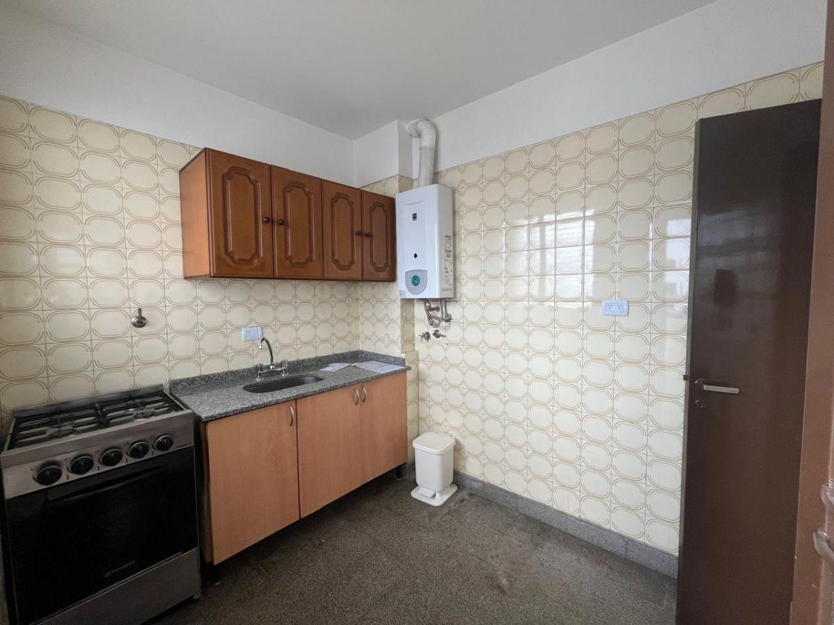Foto de Se Alquila departamento 2 ambientes con Baulera en el Barrio de Almagro., imagen 2