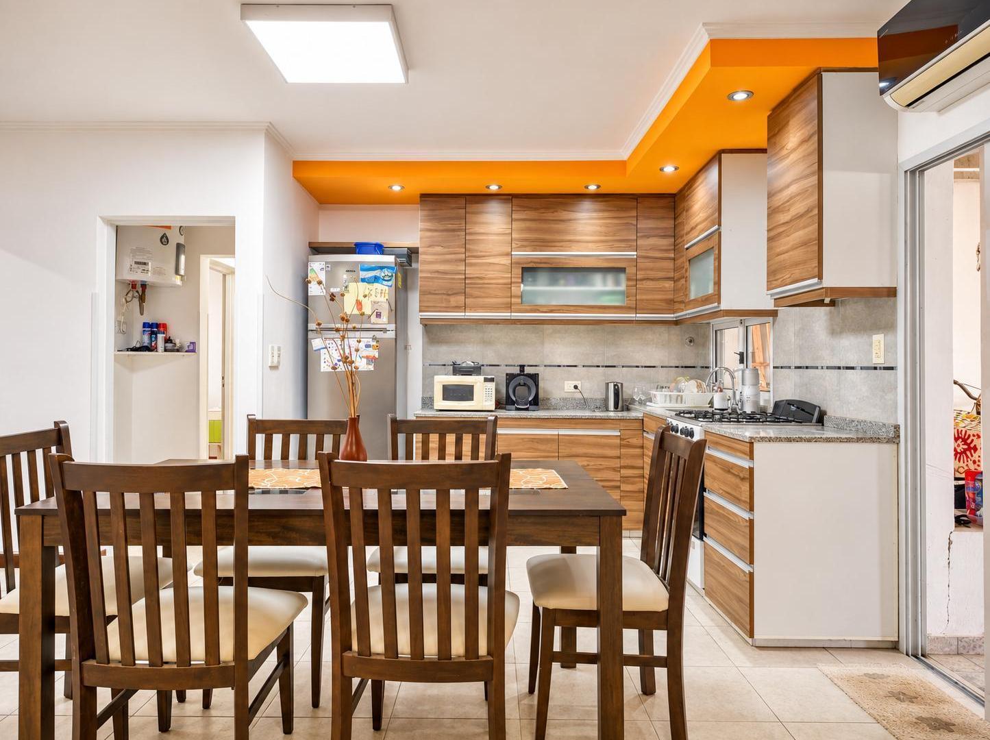 Foto de CASA | 4 AMBIENTES | SUITE | IMPECABLE | COCHERA DOBLE | ZONA NORTE, imagen 5