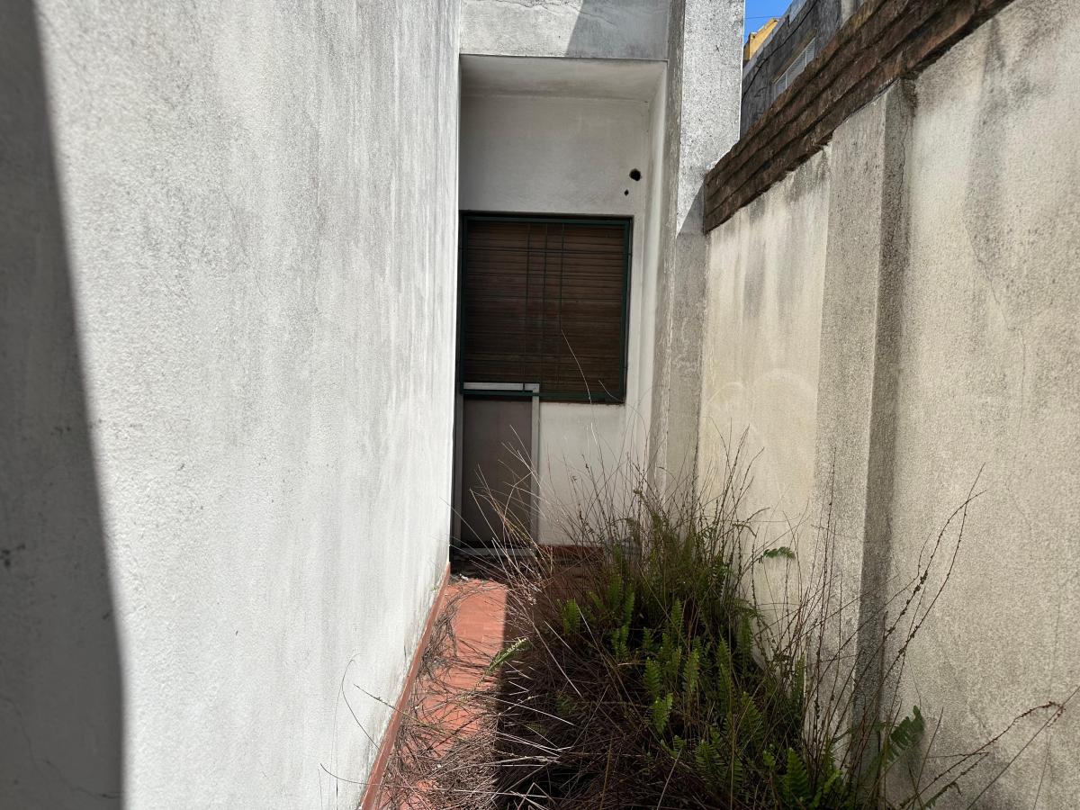 Venta Casa 5 Ambientes con Jardín y Terraza en Villa Luro 4