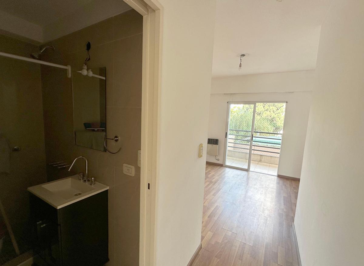 Venta Departamento 3 Amb con 2 Balcones 4
