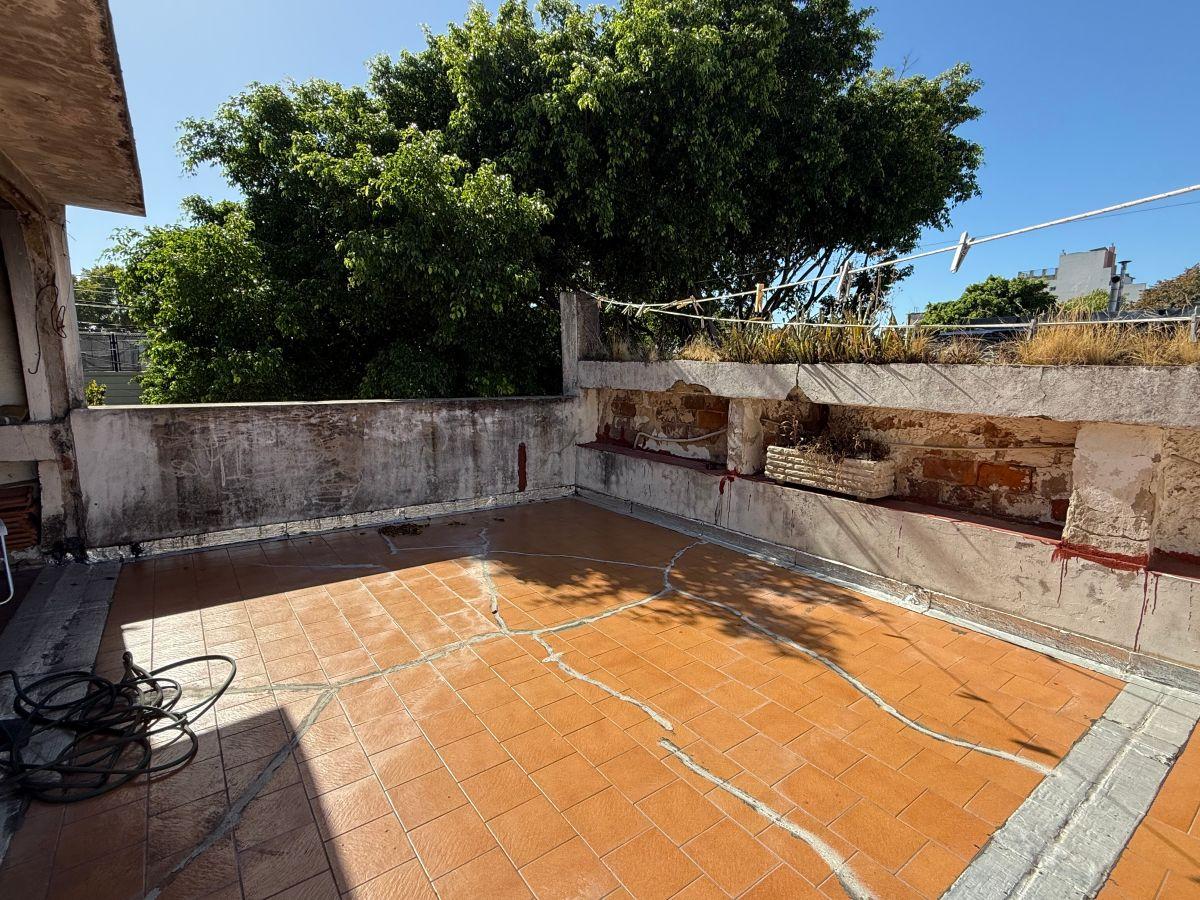 Venta PH 4 ambientes en Monte Castro