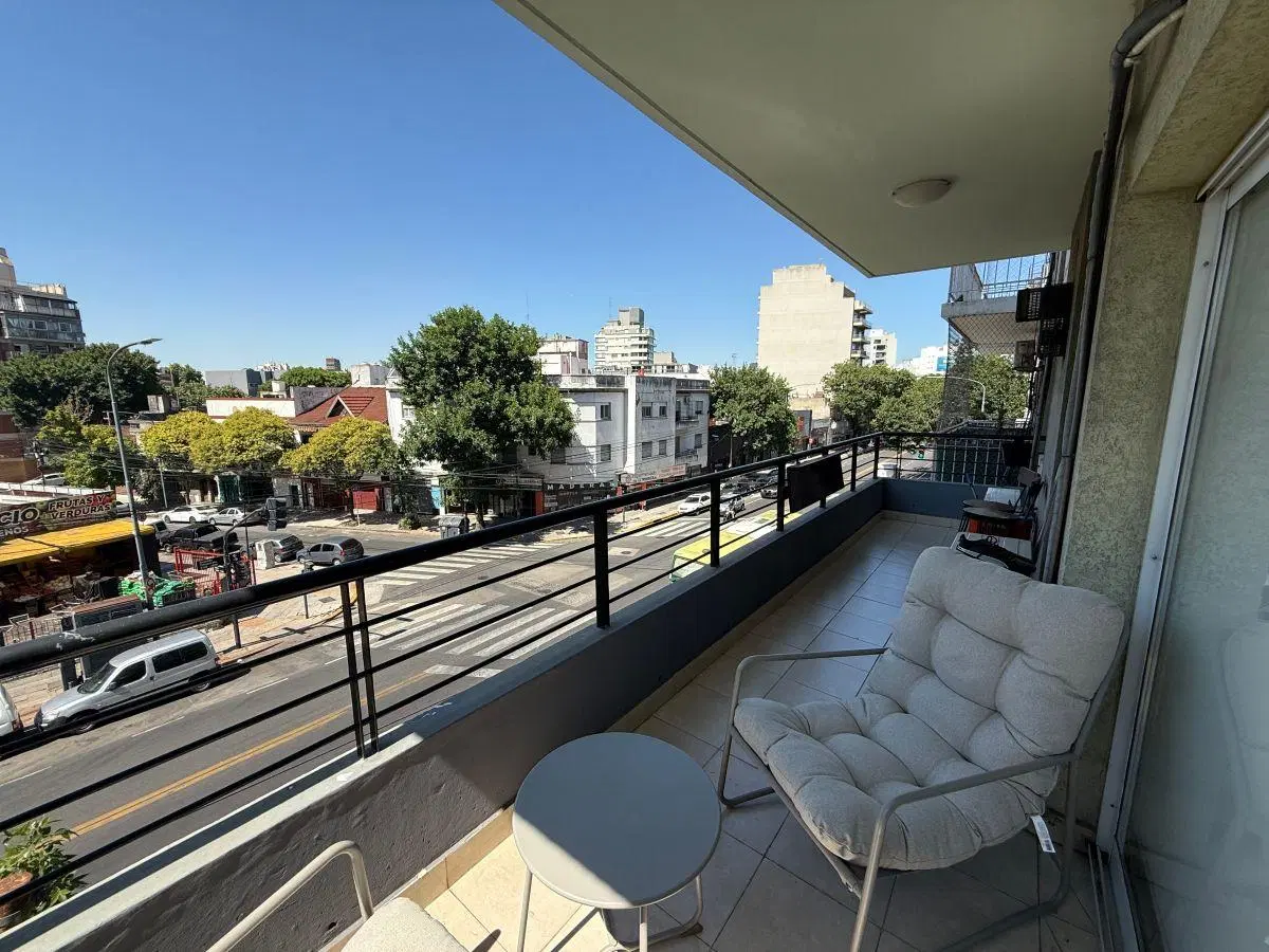 Venta Departamento 2 Amb con Balcón en Villa Ortuzar 3