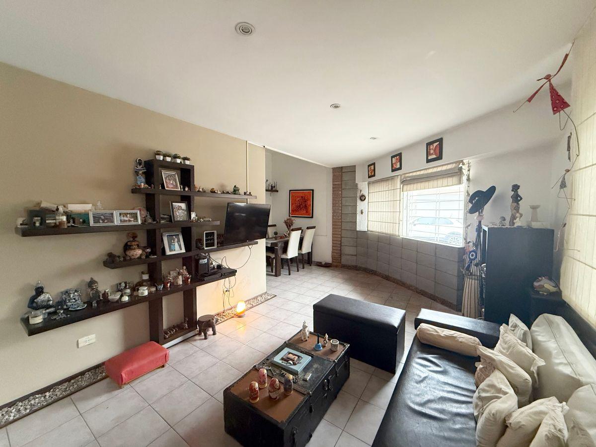 Venta PH 4 amb con terraza y pileta en Parque Chas