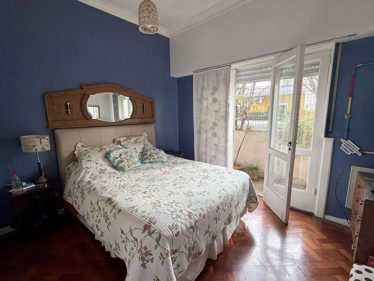 Venta PH 3 Ambientes con patio y terraza en Villa del Parque 2