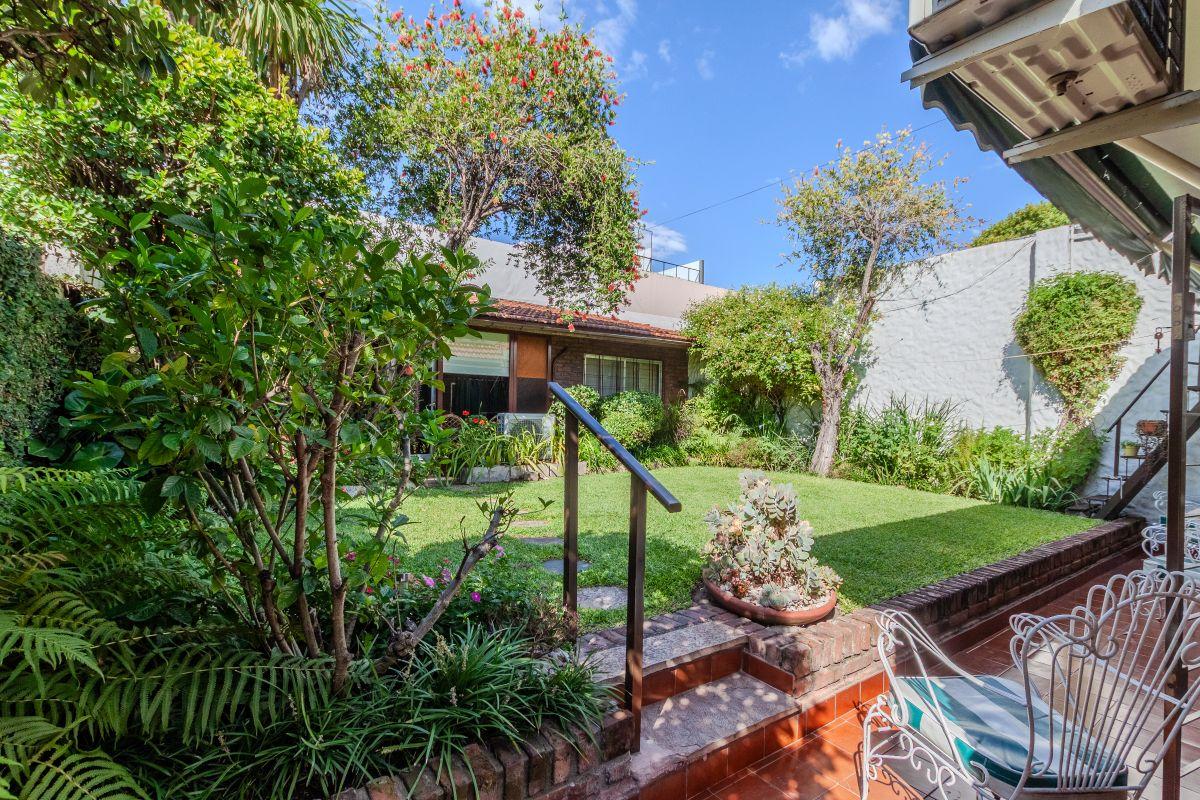 Foto de VENTA CASA CON JARDÍN EN VILLA DEVOTO, imagen 1