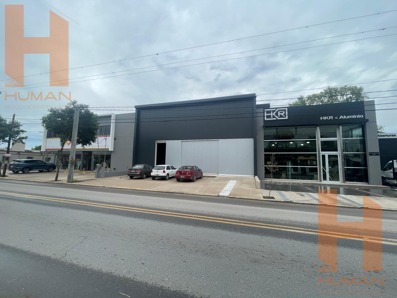 ESPACIO MULTIUSO SALON COMERCIAL, CON ADMINISTRACION Y DEPOSITO A ESTRENAR