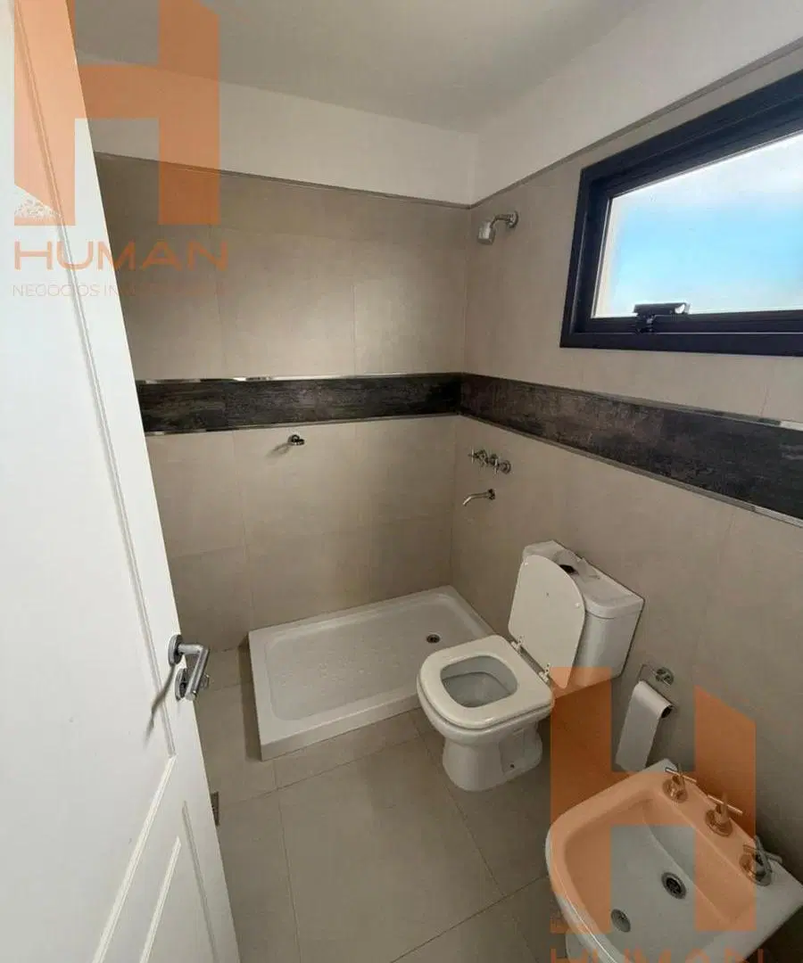 ALQUILER -DUPLEX CAMPO DE VUELO II -DOS DORM- TRES BAÑOS 8