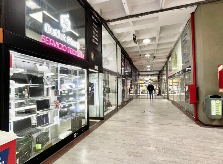 Alquiler Local Comercial - Galeria Jardin - Microcentro 2