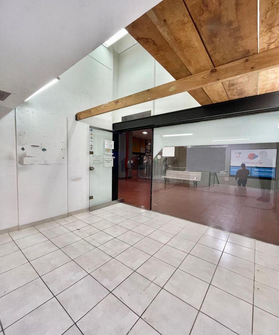Foto de Alquiler Local Comercial Galeria Jardin, imagen 2