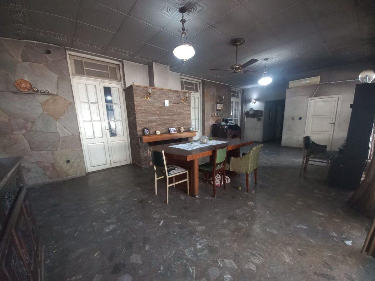 Remax Vendimia Vende Casa y Galpon en Ciudad 2