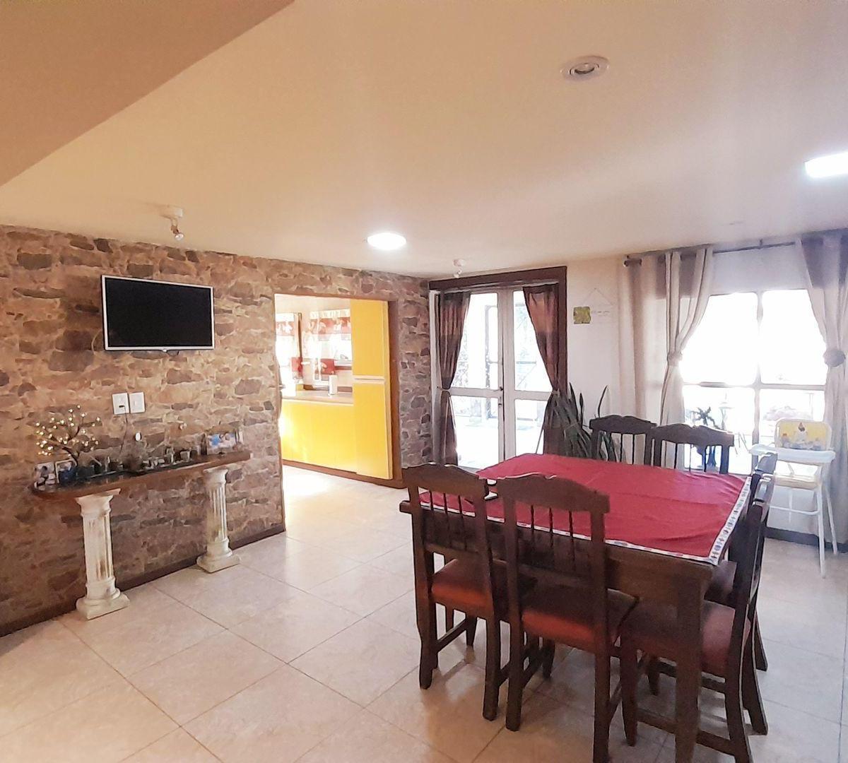 Hermosa Casa a La Venta en Guaymallén 2