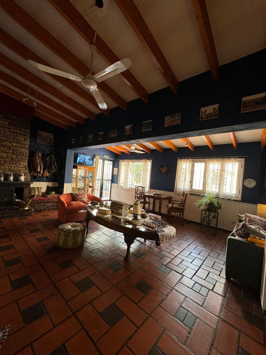 Casa Colonial Multifuncion con Reformas de Nivel 3