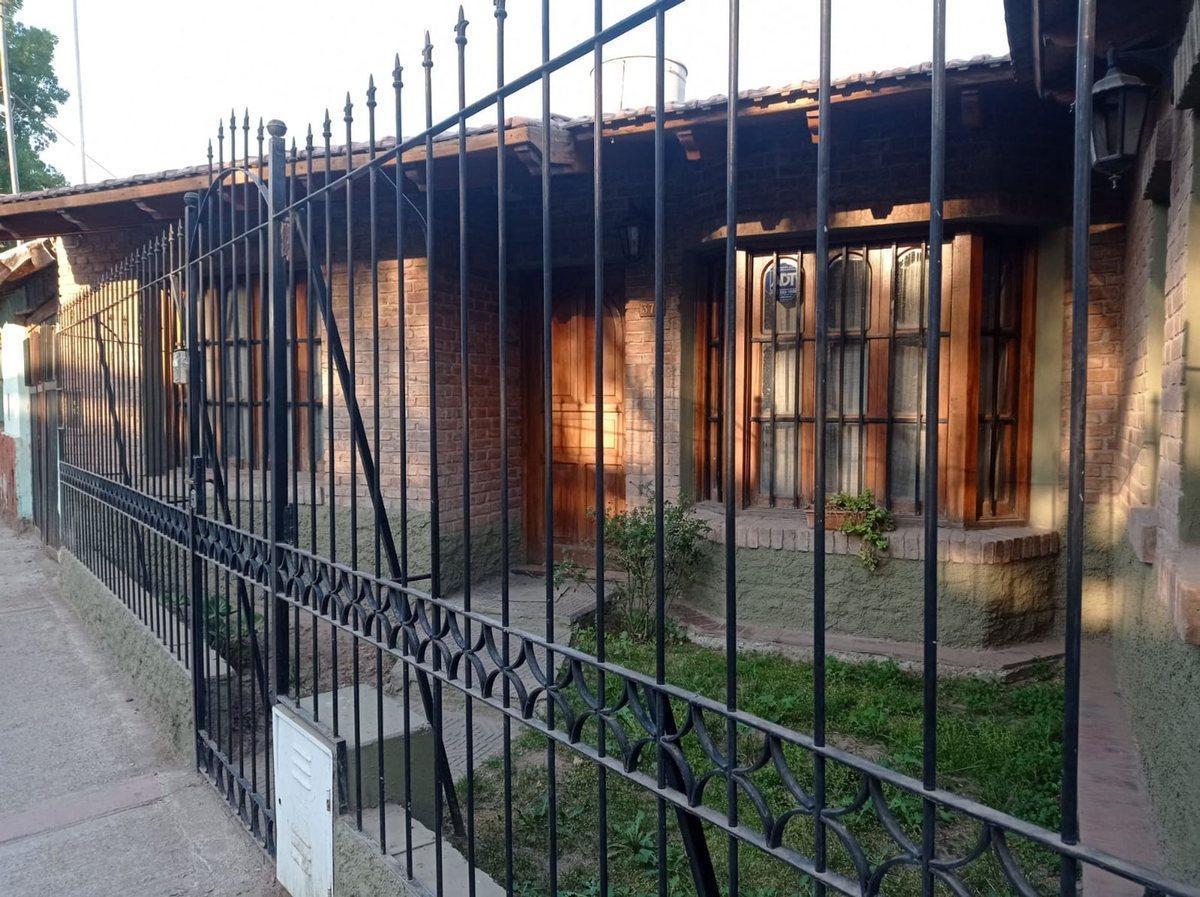 Venta Casa en Barrio Gas Godoy Cruz, Mendoza 2