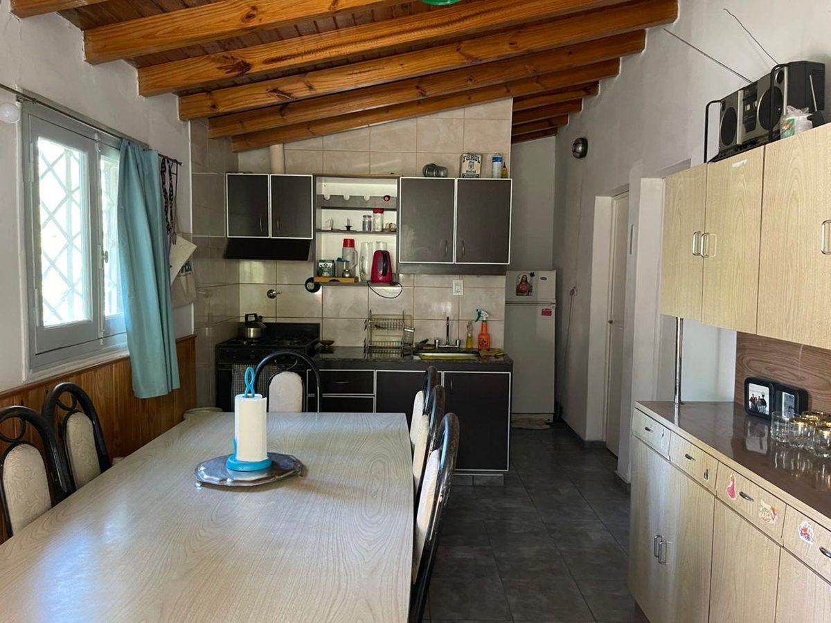 Vendo Casa con Lote 1000 m² - Potrerillos 5