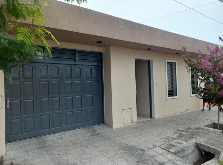 Venta Casa en Plano Centro de San Martín Mendoza 3