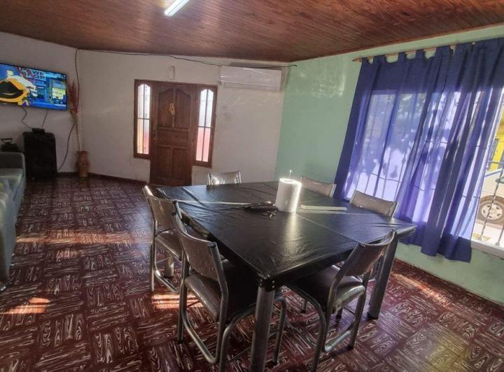 SE VENDE CASA ESQUINA EN MAIPU 5