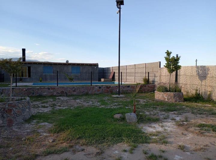 Se vende Espectacular Casa en Vistalba con Pileta 5
