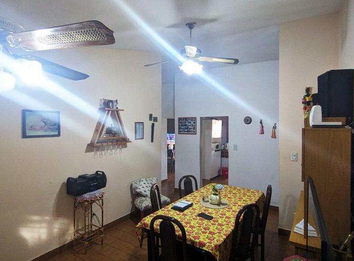 Venta de Casa en B° Antártida, Luzuriaga, Maipú 2