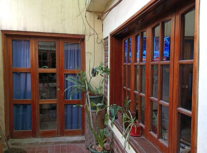 REMAX VENDIMIA OFRECE PROPIEDAD EN B° BANCARIO. 4