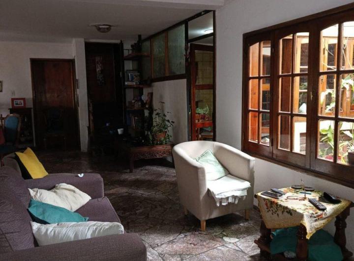 REMAX VENDIMIA OFRECE PROPIEDAD EN B° BANCARIO. 2