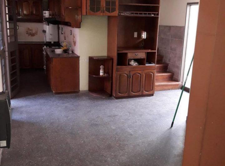 CASA 3 DORMITORIOS, BARRIO RECONQUISTA, LAS HERAS 4