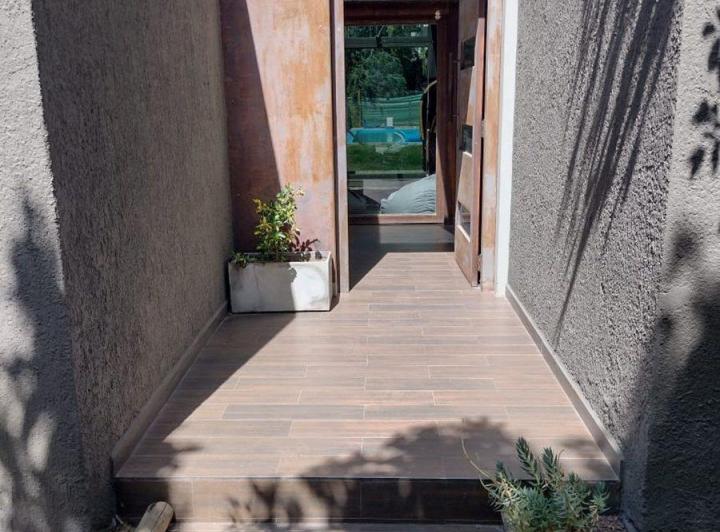 REMAX VENDE HERMOSA CASA EN VISTALBA 2