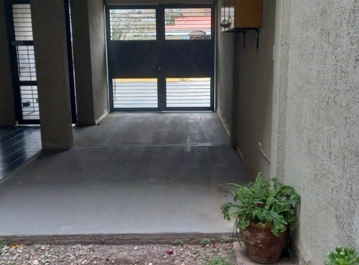 Venta Depto 2 Hab, Patio y Cochera en Godoy Cruz 2