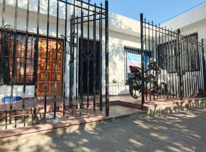 Excelente Casa en Venta en San Eduardo Luzuriaga 2