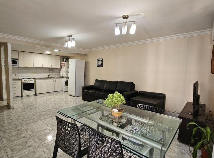 VENTA departamento amplio y luminoso, B°Santa Ana 2
