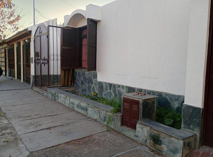 VENTA DE CASA  EN DORREGO 3