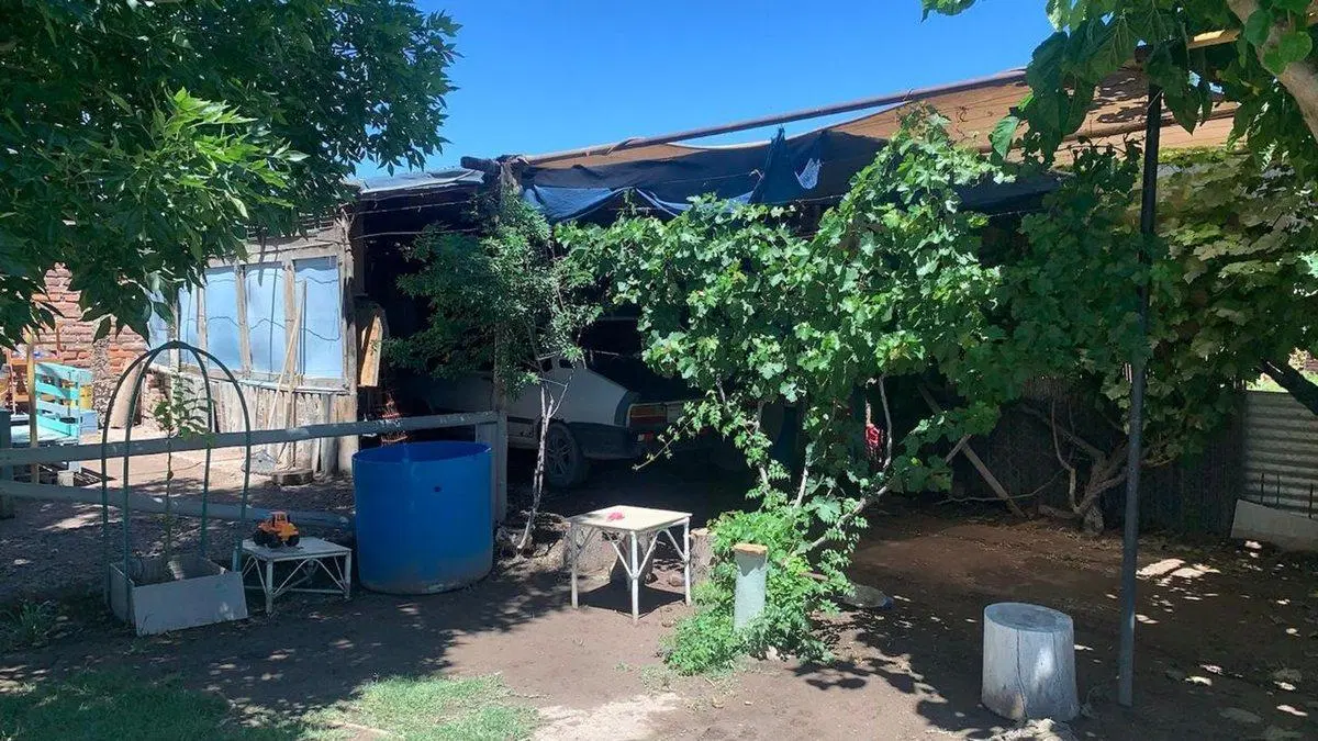 SE VENDE EN BARRIO PRIVADO OASIS CASA CON PILETA 3
