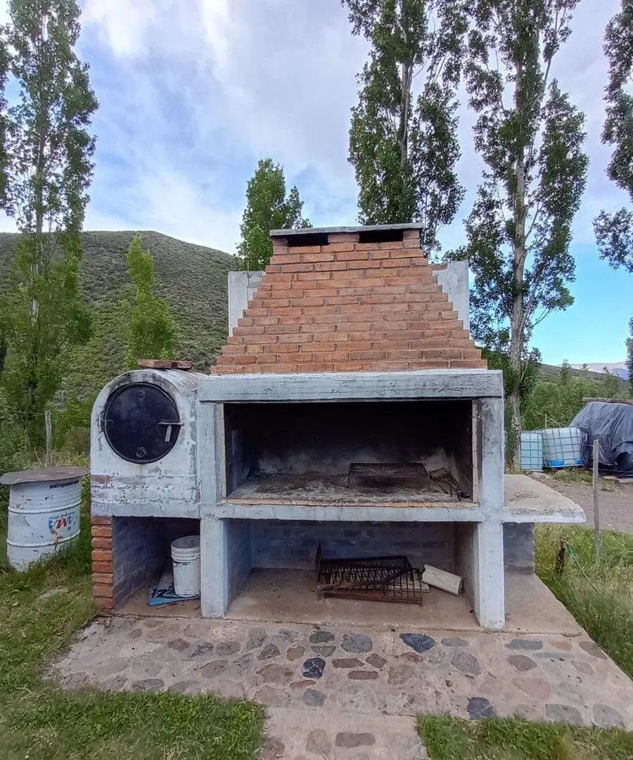 CASA ESTILO CABAÑA, 2 DORMITORIOS, PISCINA, LUJÁN 4
