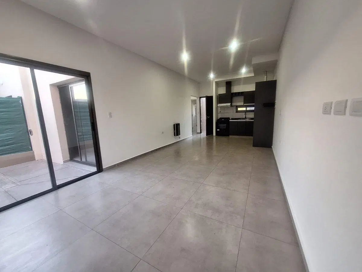 CASA DE DOS DORMITORIOS, PINAR 5, MAIPÚ 3