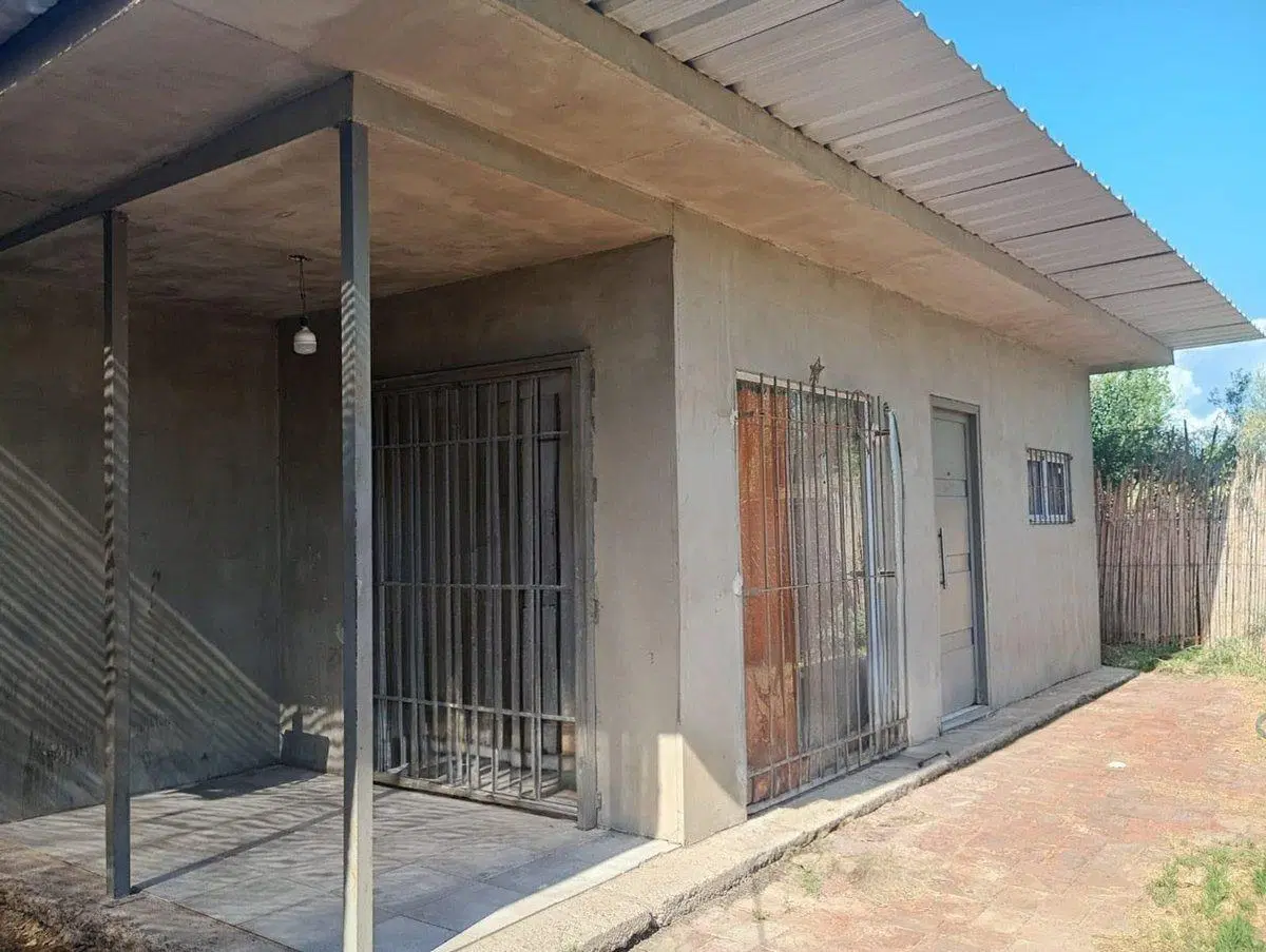CASA EN VENTA EN JOCOLÍ, LAVALLE SOBRE RUTA 40 5