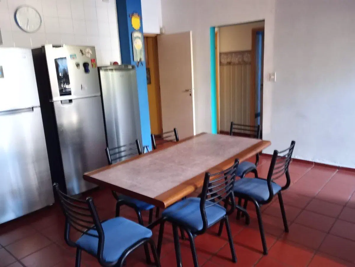 CASA 4 DORMITORIOS, CON PISCINA, CIUDAD DE MENDOZA 2