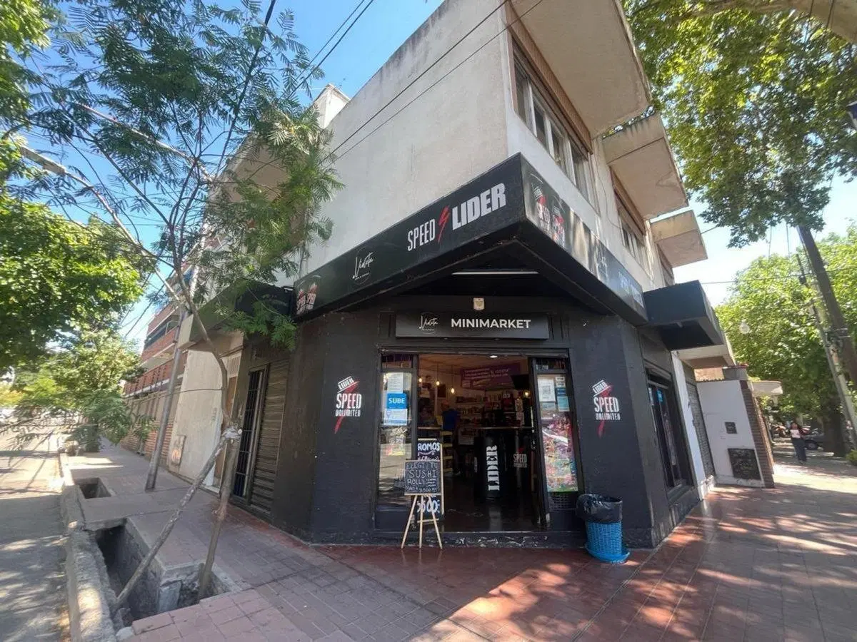 REMAX VENDIMIA VENDE LOCAL EN LA QUINTA SECCION 4