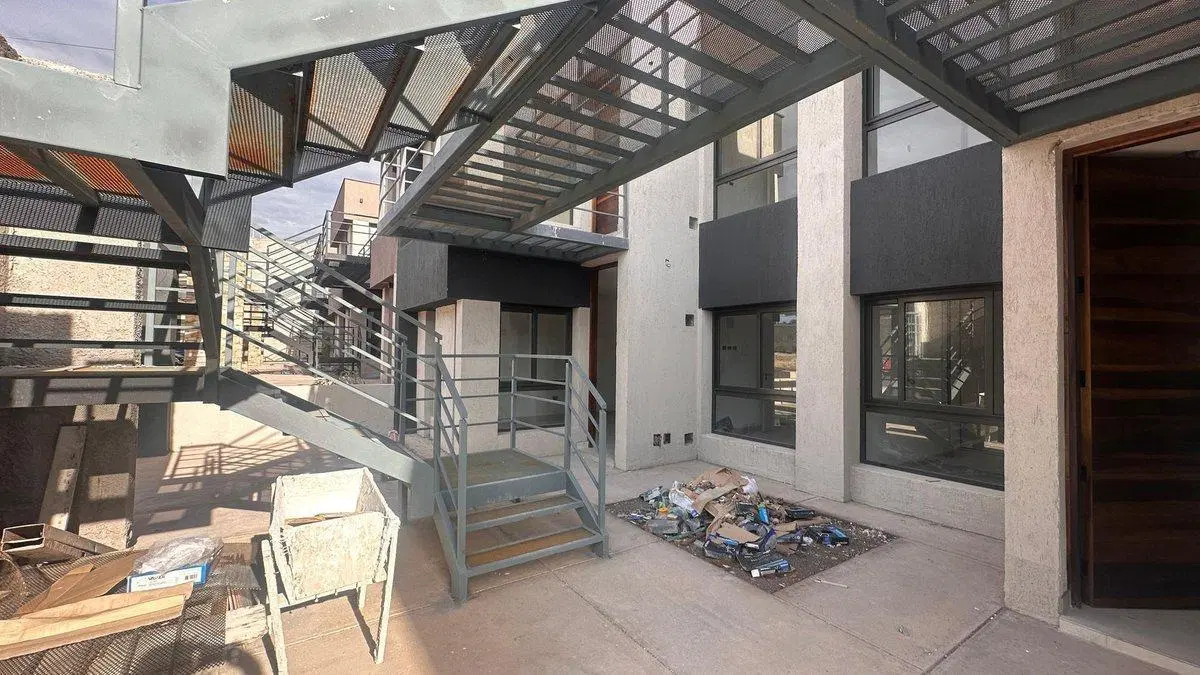 Venta de Departamento en POZO Godoy Cruz 5