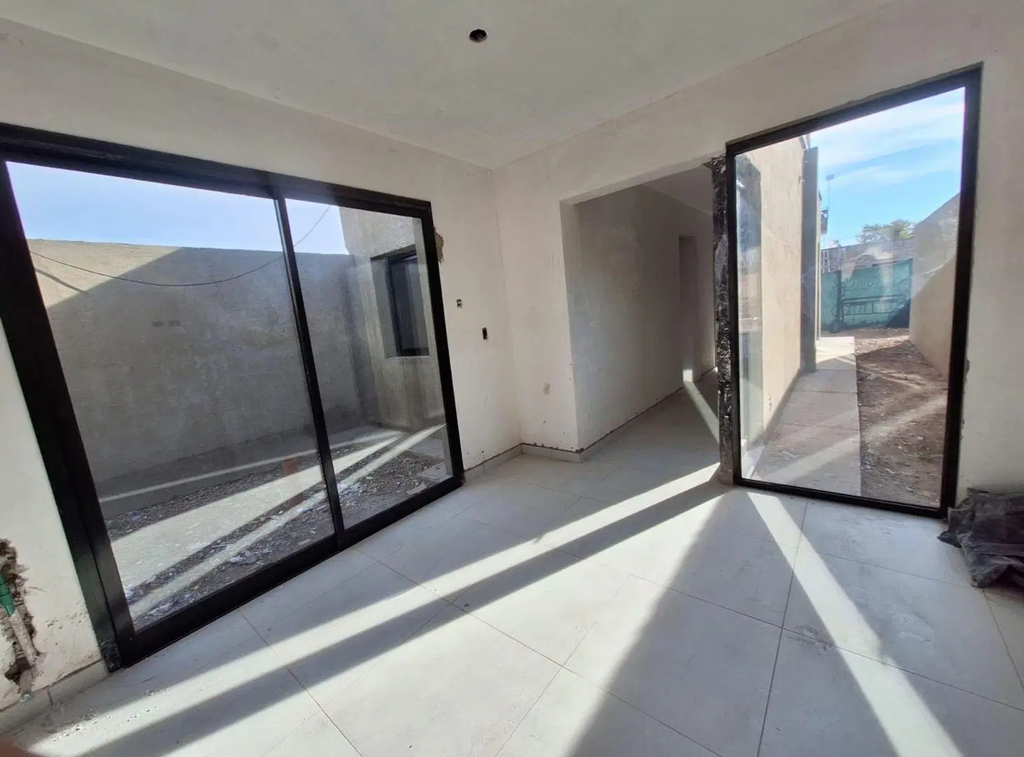 CASA A ESTRENAR, B°PRIVADO COVIART 1 RUSELL, MAIPÚ 4