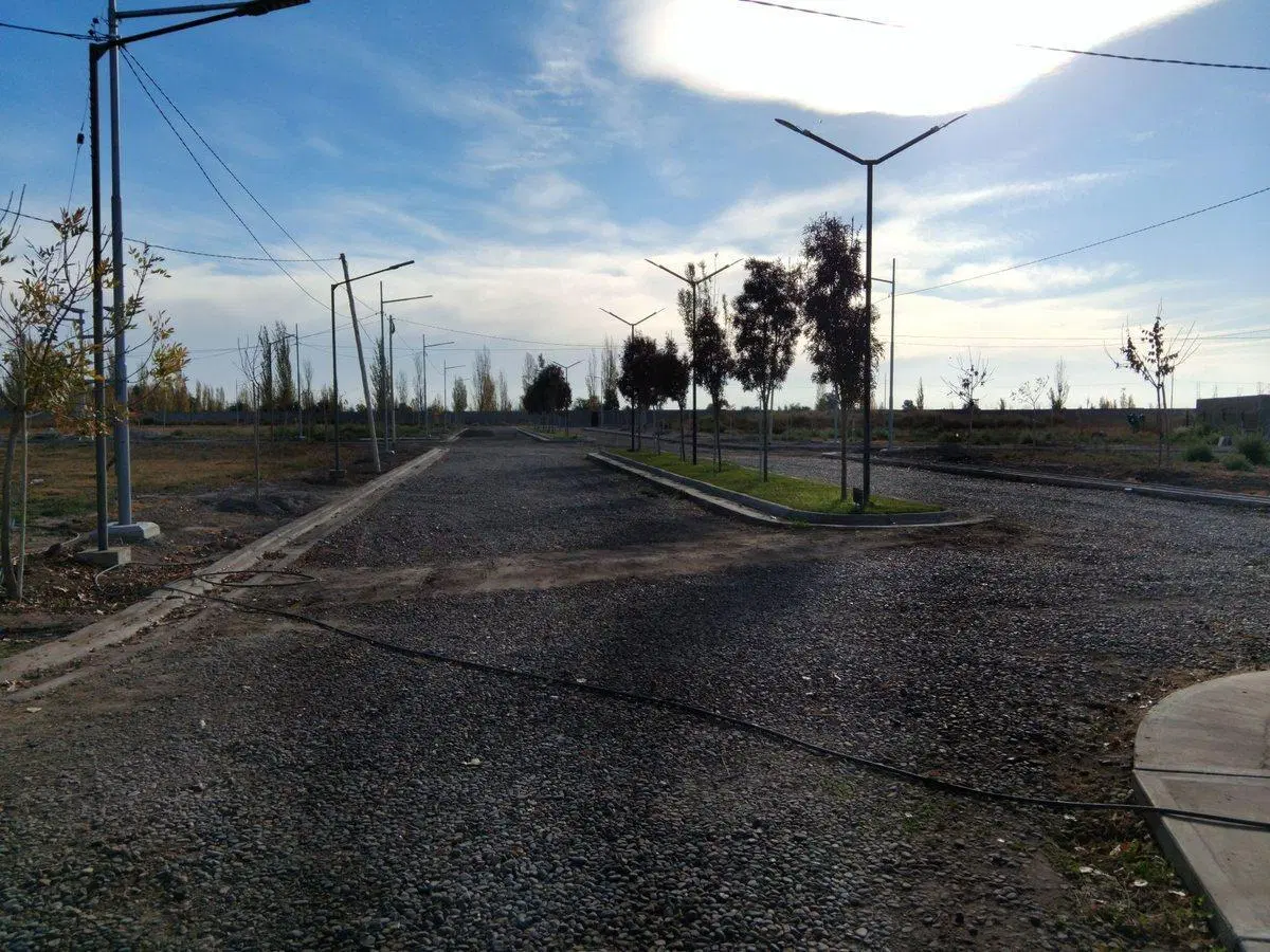 VENTA  LOTE EN BARRIO PRIVADO ÁLAMOS EN MAIPÚ 2