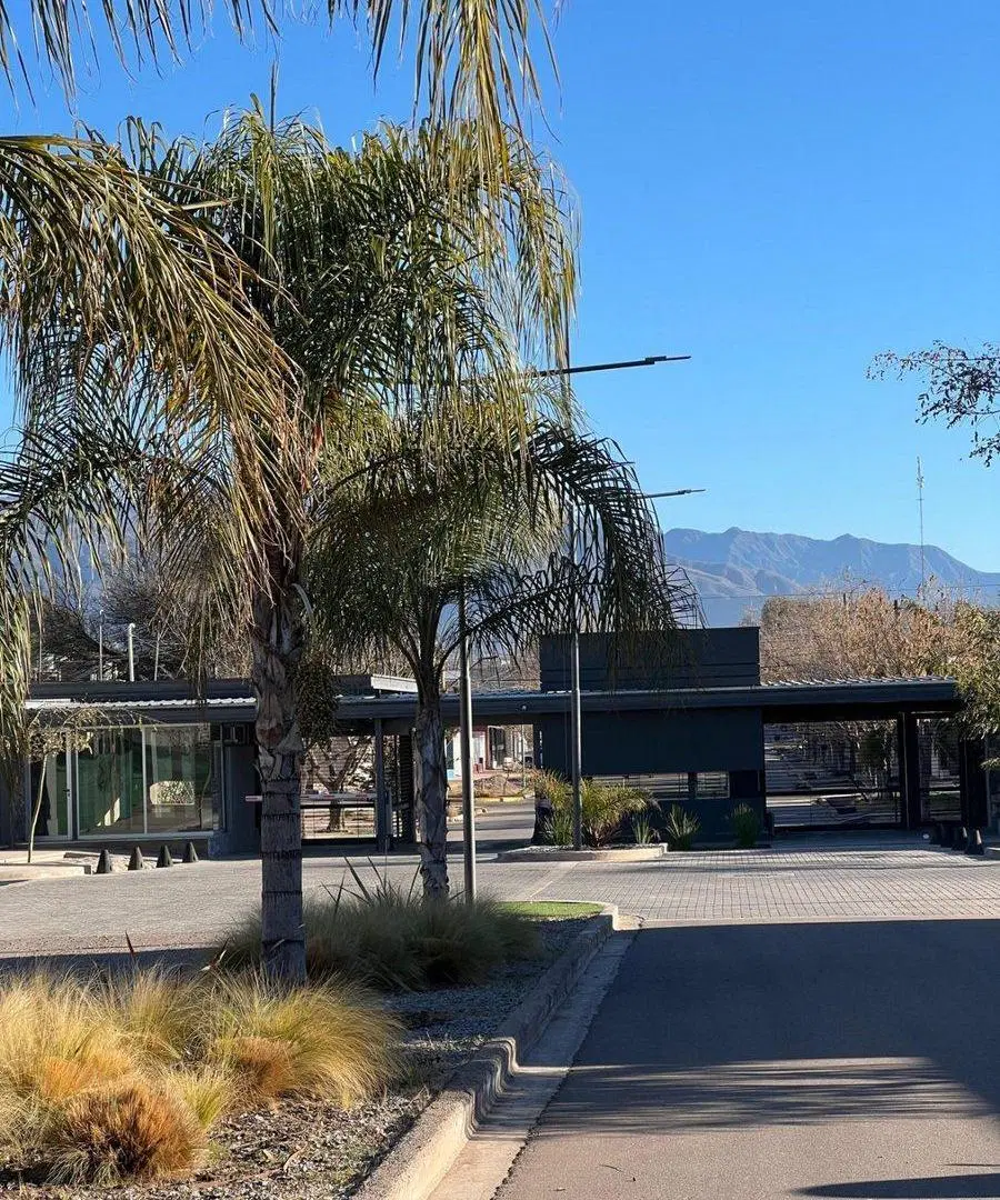 VENTA CASA EN B° PRIVADO LAS ACACIAS, MENDOZA 3