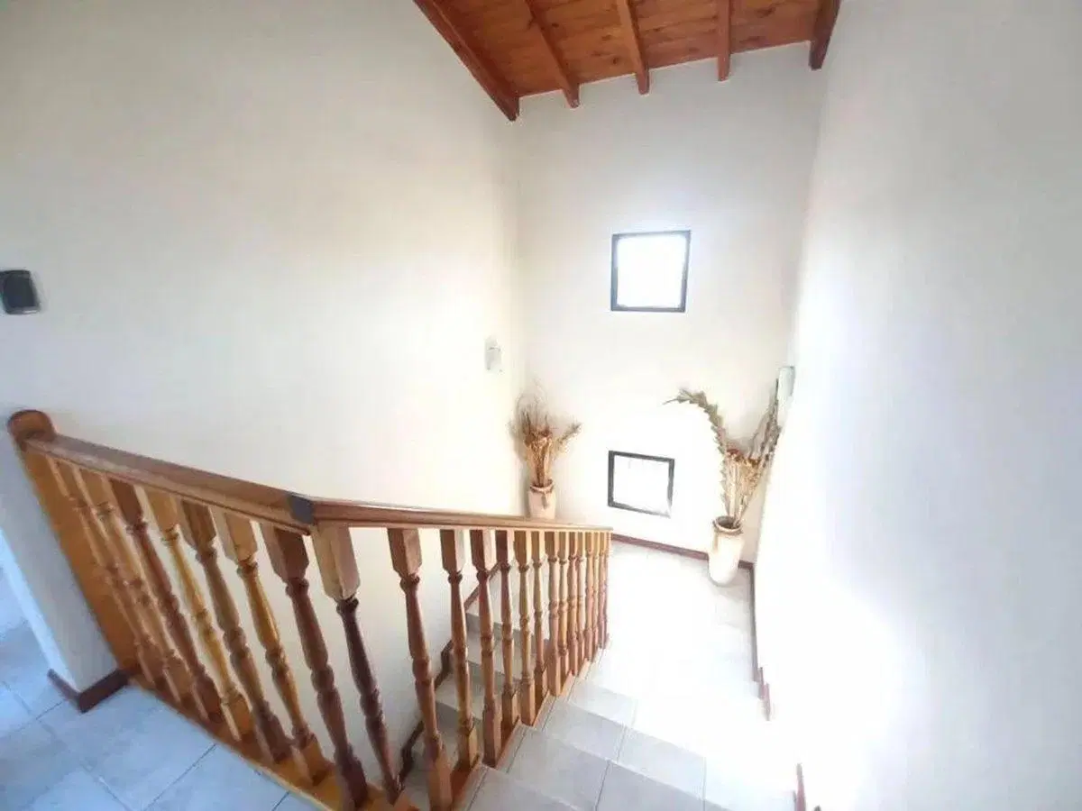 CASA CON GRAN PARQUIZADO EN VENTA, VISTALBA 2