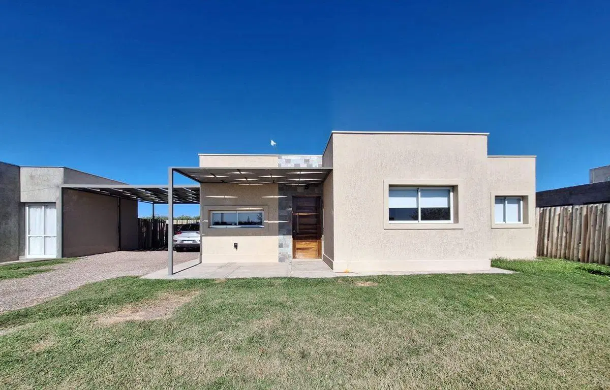 CASA EN OPORTUNIDAD, B° ARAUCO III, CORRALITOS 2