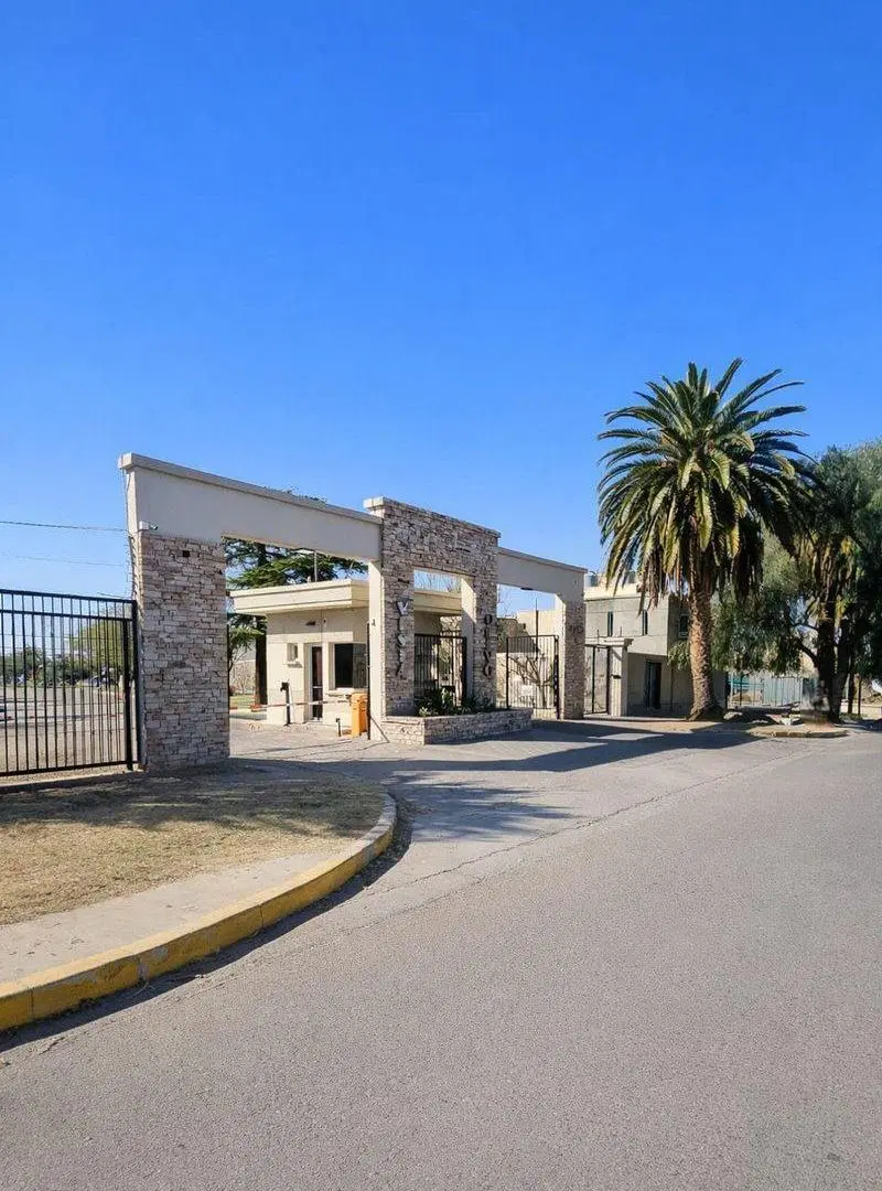 GRAN DEPARTAMENTO EN BARRIO VISTA OLIVO MENDOZA 4