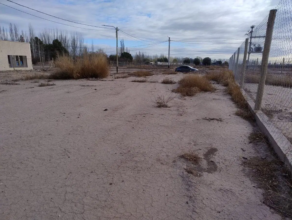 LOTE ESQUINA EN VENTA BARRIO LA ARBOLEDA, LUJÁN 4