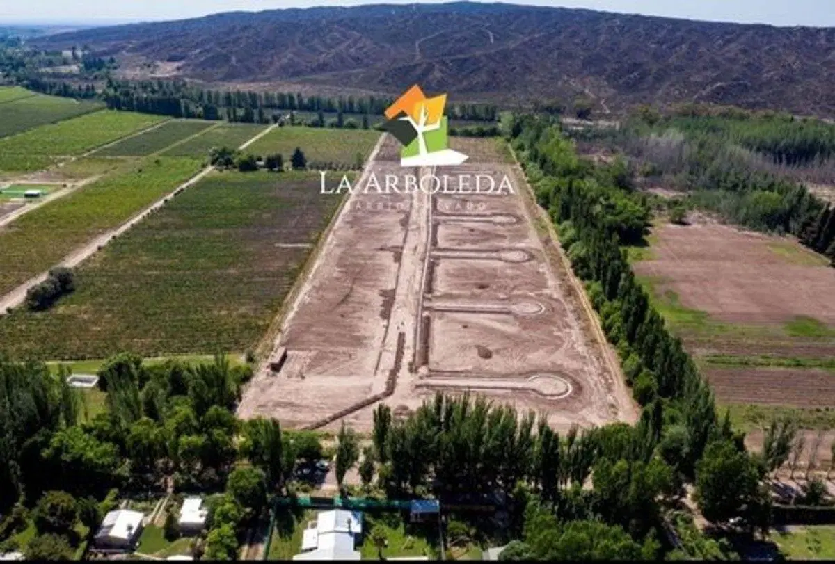 LOTE ESQUINA EN VENTA BARRIO LA ARBOLEDA, LUJÁN 2