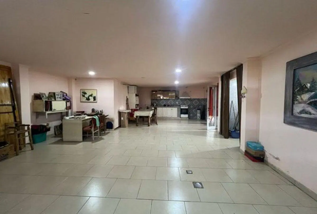 VENTA MODERNA Y AMPLIA CASA 3 DOR, RODEO DEL MEDIO 2