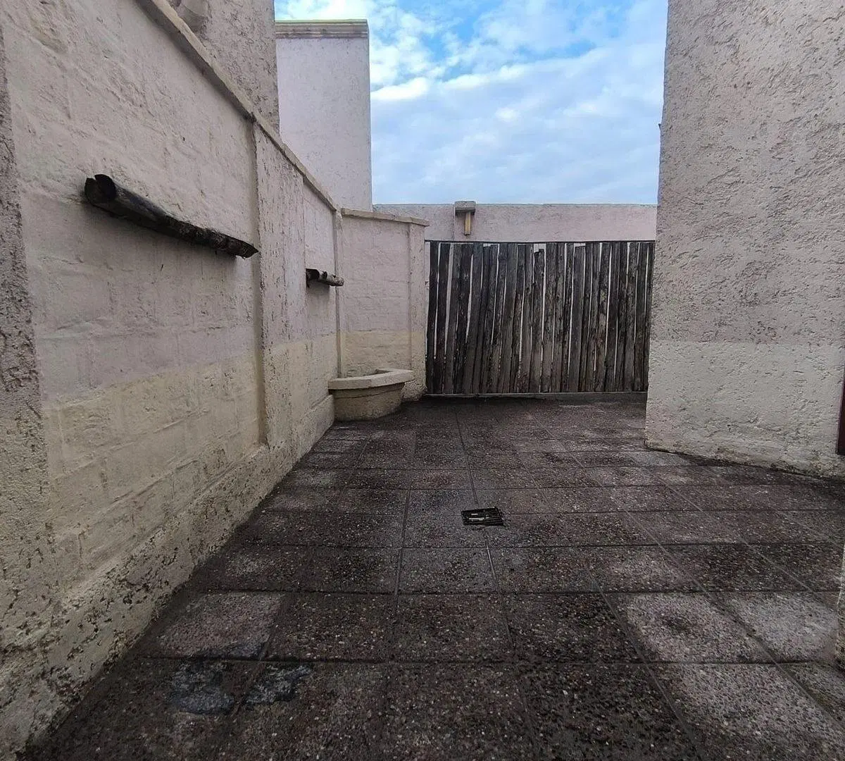 VENTA DE DUPLEX COMPLEJO CERRADO, CIUDAD MENDOZA 4