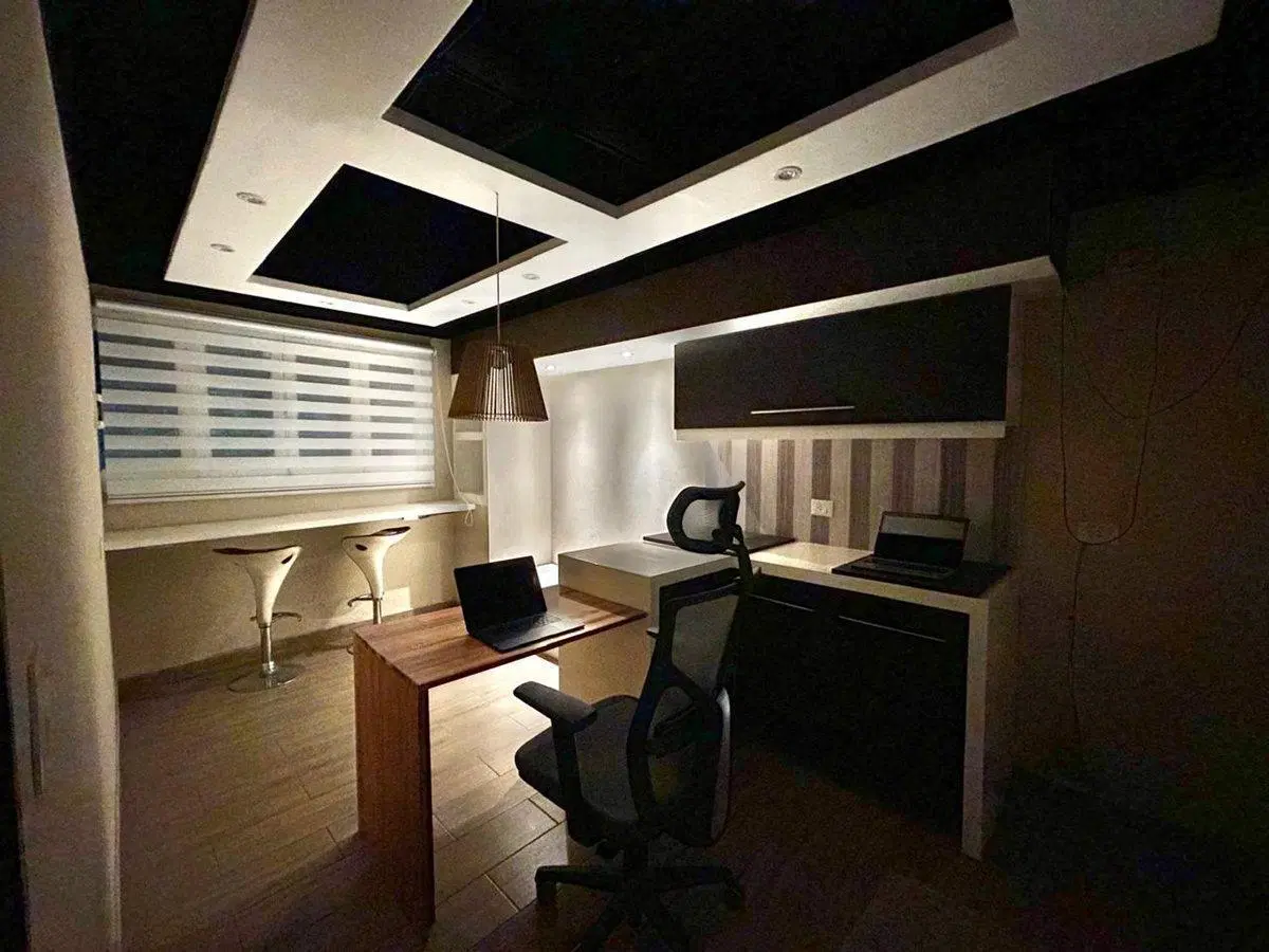 CASA  REFACCIONADA, 4 DORMITORIOS, 3 BAÑOS, GLLÉN 5