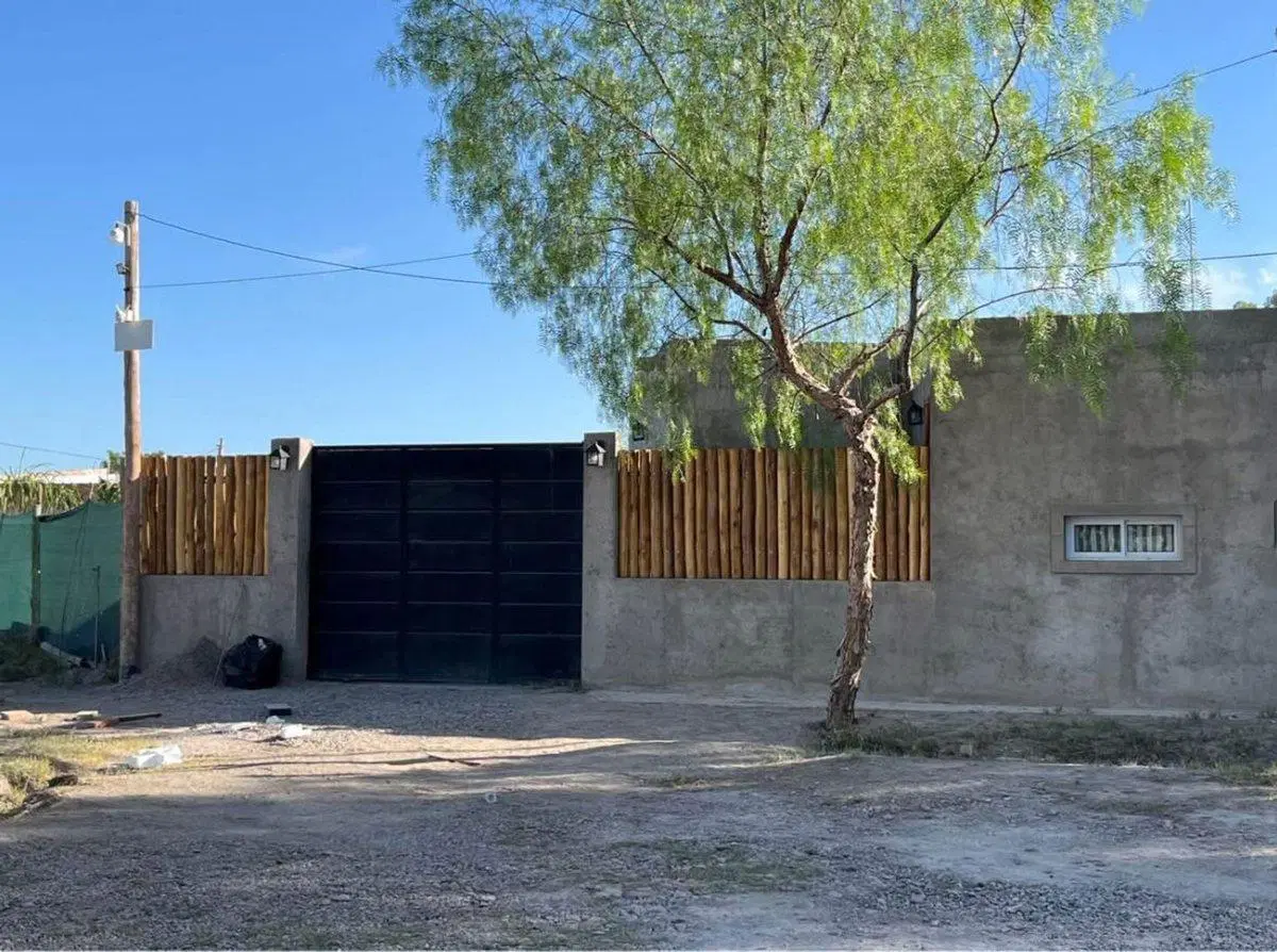 PROPIEDAD CON DOS CASAS EN VENTA -RODEO DE LA CRUZ 3